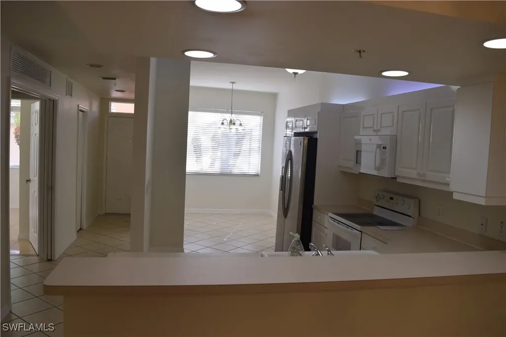 2350 Hidden Lake Court Naples FL 34112