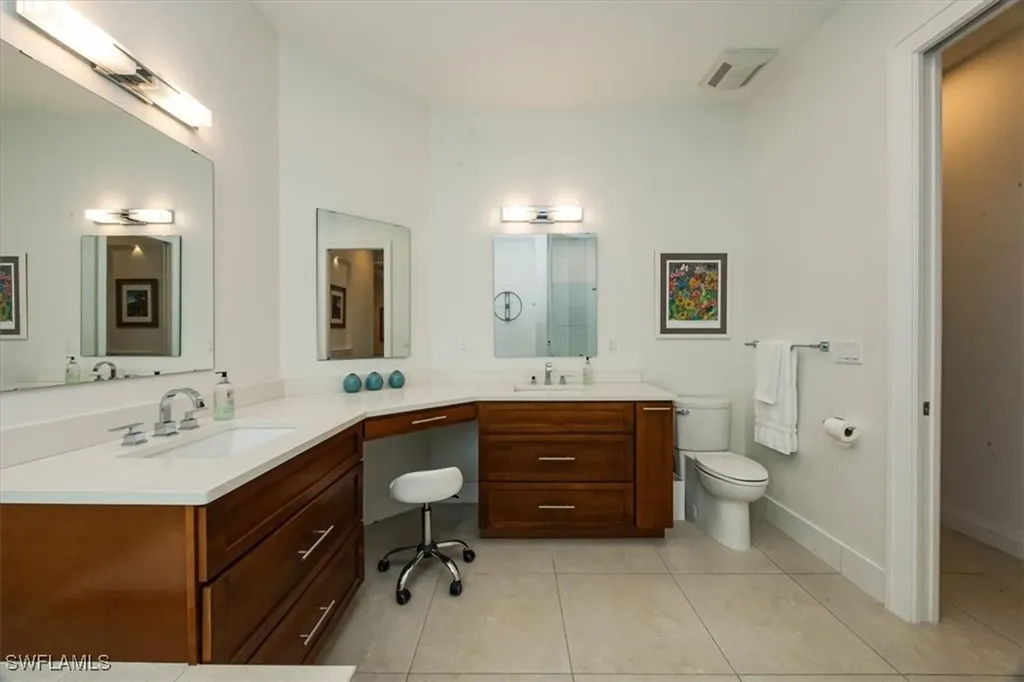 635 96th Avenue N Naples FL 34108