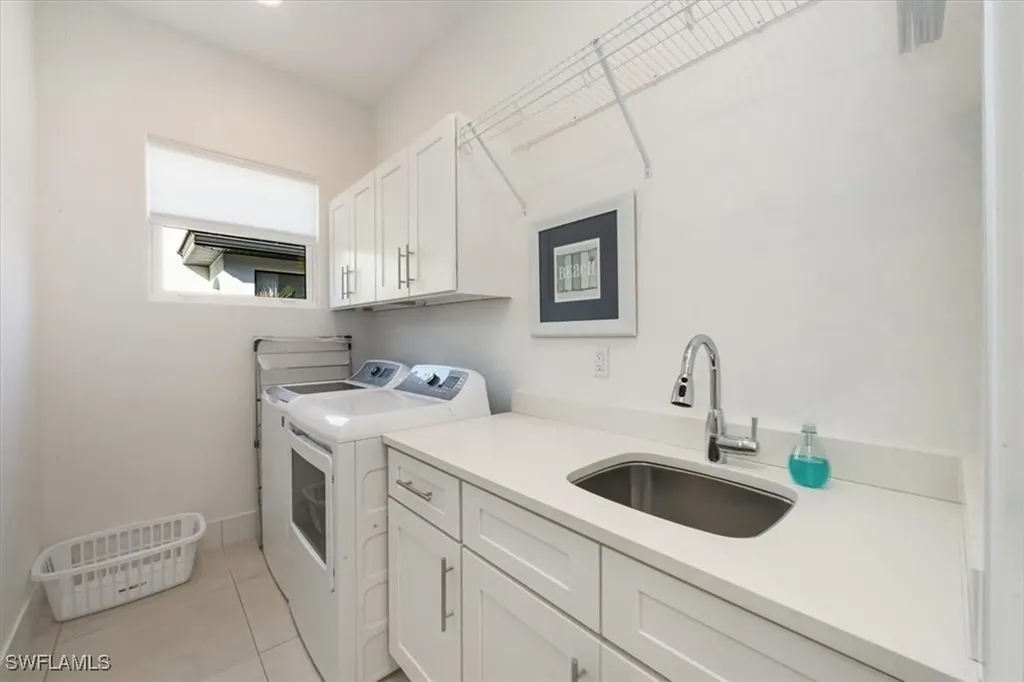 635 96th Avenue N Naples FL 34108
