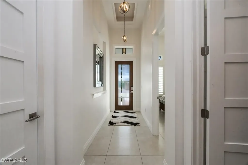 635 96th Avenue N Naples FL 34108