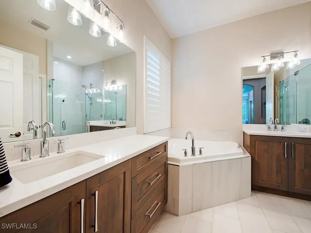 8868 Mustang Island Circle Naples FL 34113