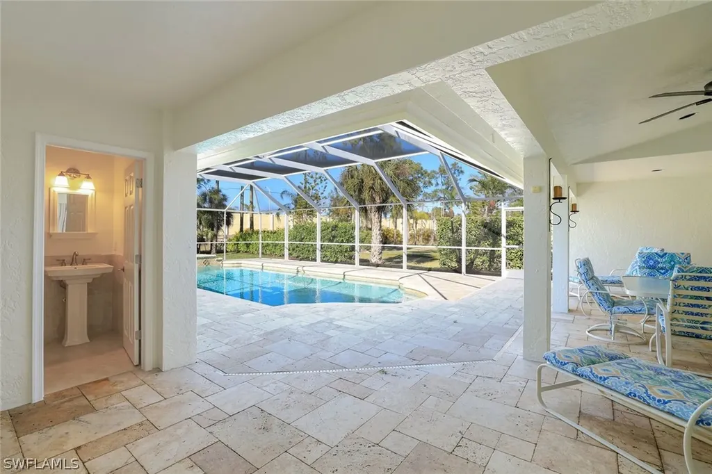 1819 Princess Court Naples FL 34110