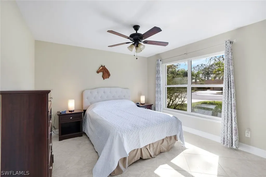 1819 Princess Court Naples FL 34110