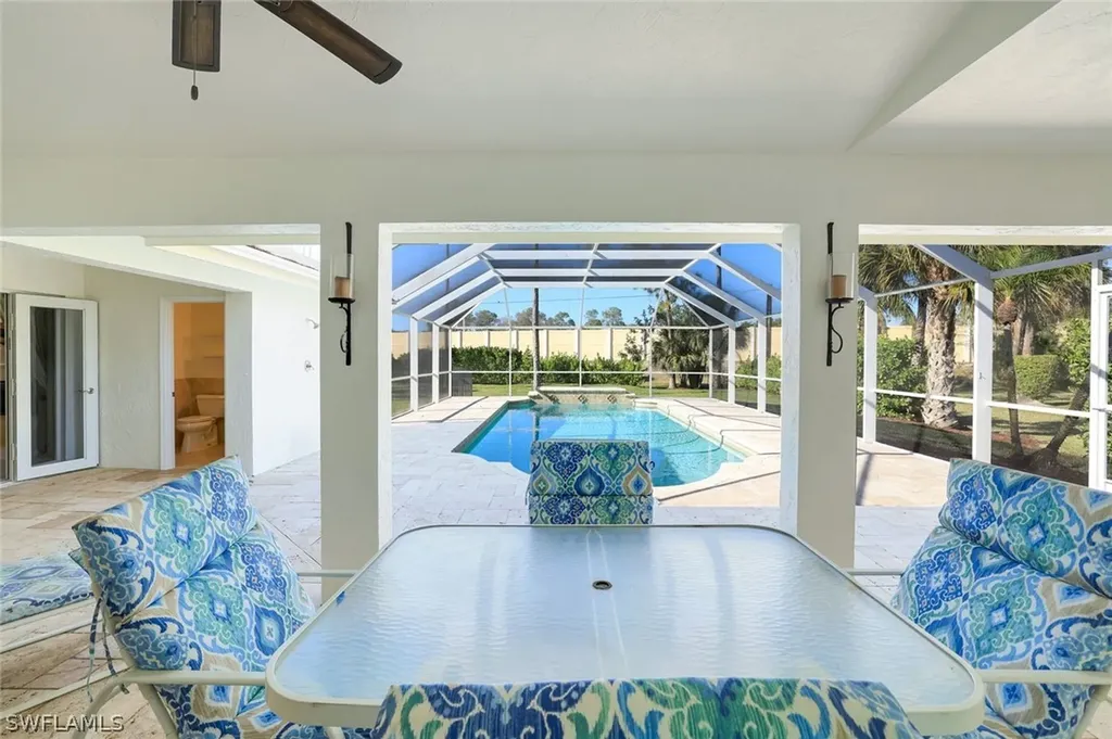 1819 Princess Court Naples FL 34110