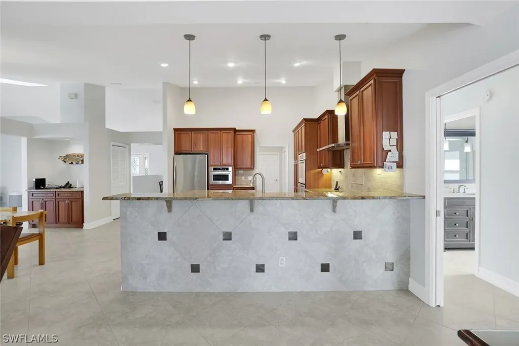 1819 Princess Court Naples FL 34110