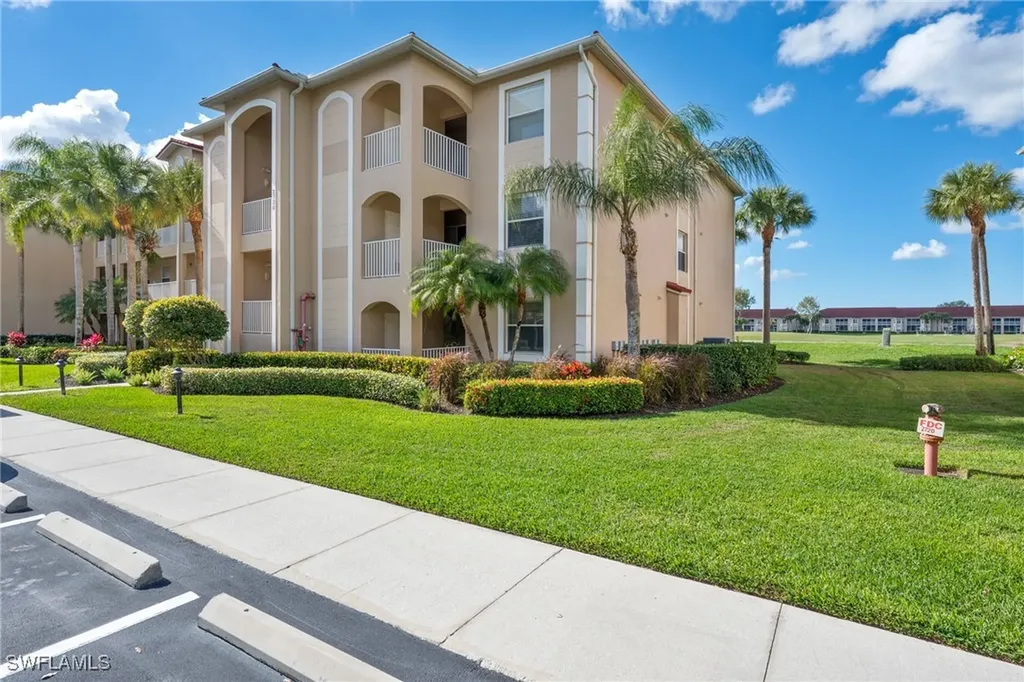 2720 Cypress Trace Circle Naples FL 34119