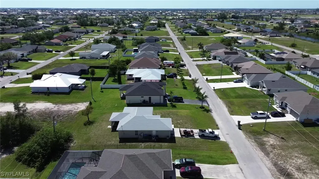 2713 NW 5th Terrace Cape Coral FL 33993