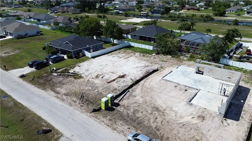 2713 NW 5th Terrace Cape Coral FL 33993