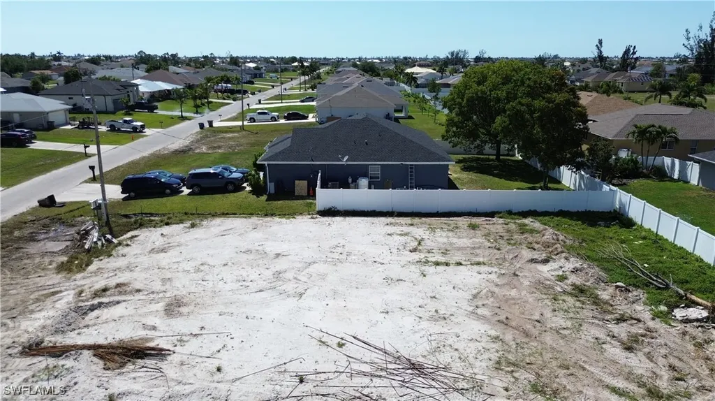 2713 NW 5th Terrace Cape Coral FL 33993
