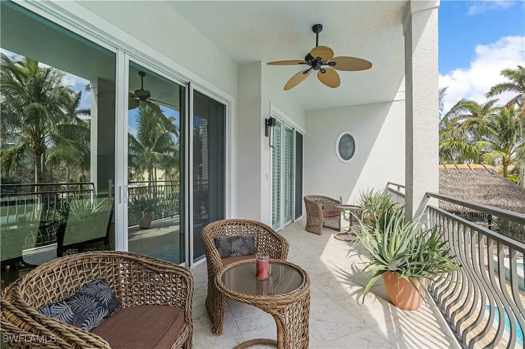 863 9th Avenue S Naples FL 34102