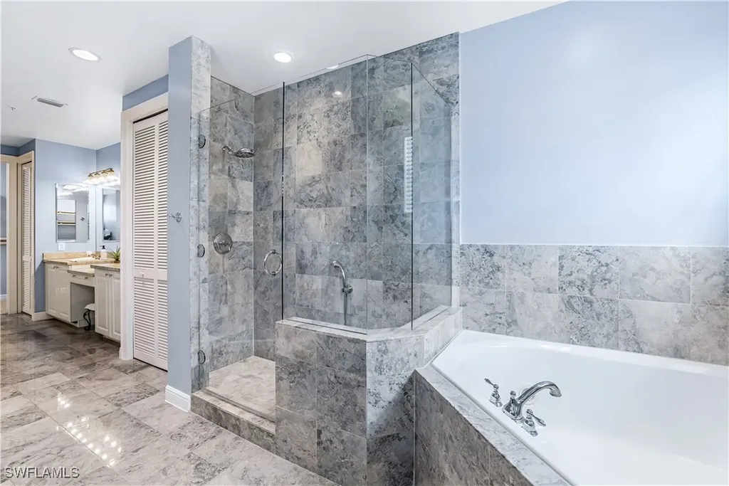 863 9th Avenue S Naples FL 34102