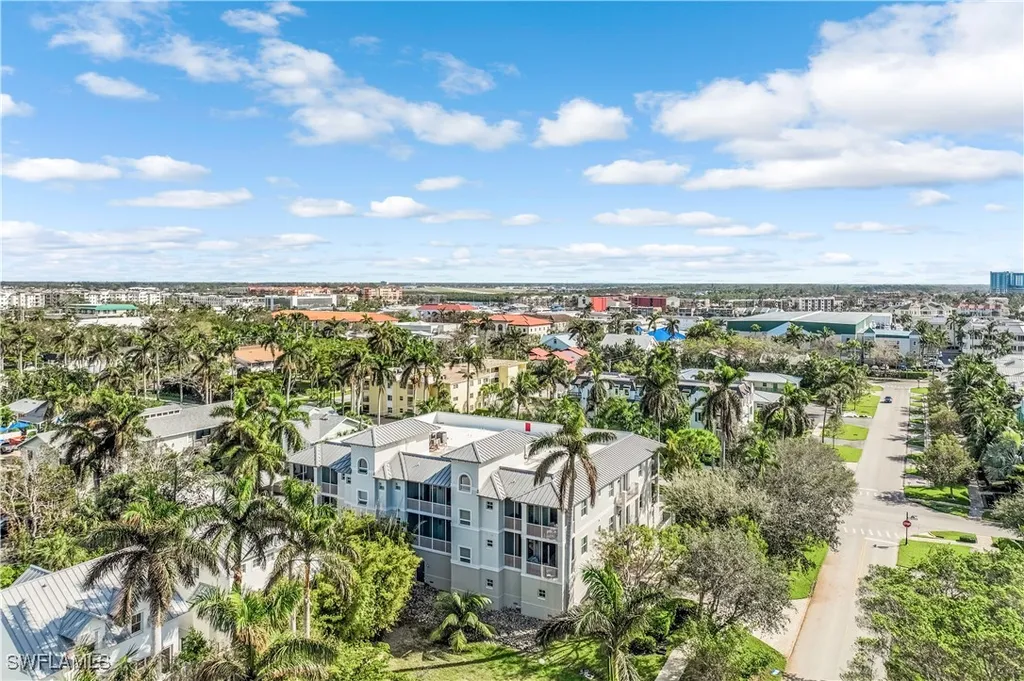 863 9th Avenue S Naples FL 34102
