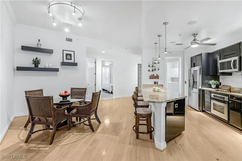 863 9th Avenue S Naples FL 34102
