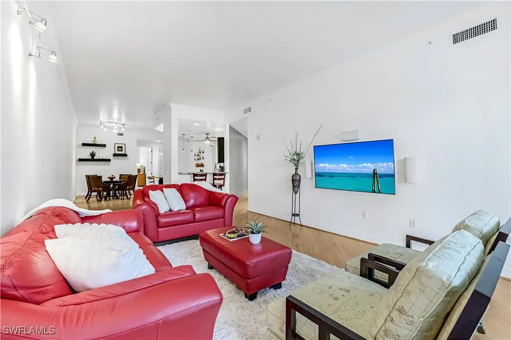 863 9th Avenue S Naples FL 34102