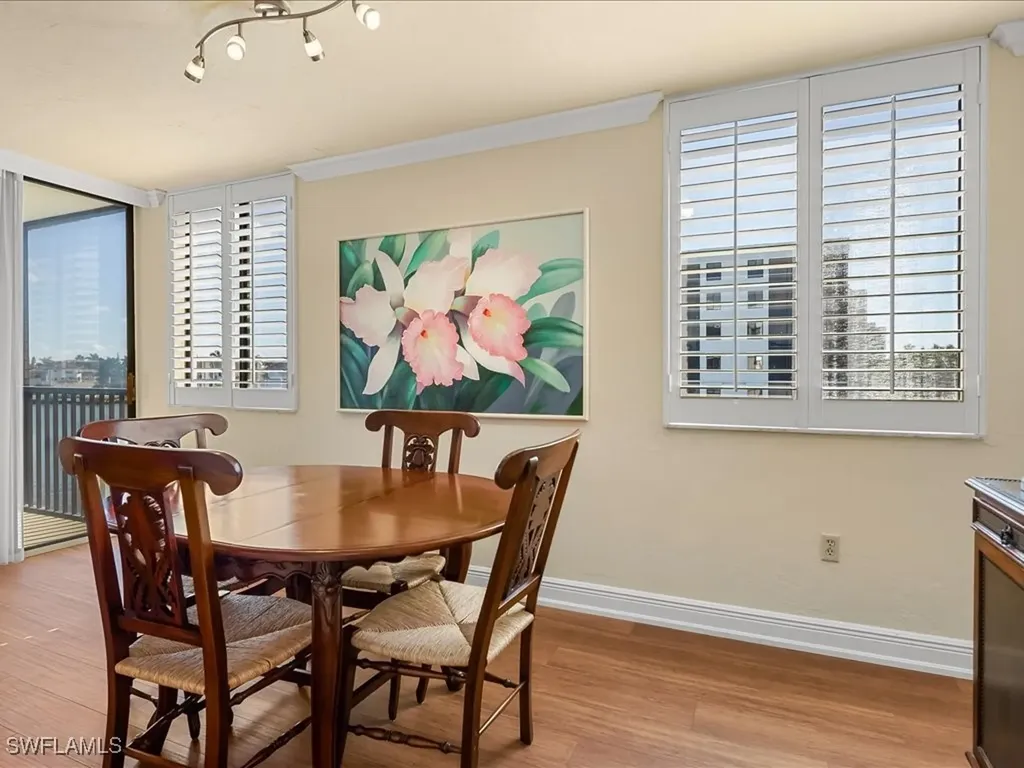 10482 Gulf Shore Drive Naples FL 34108