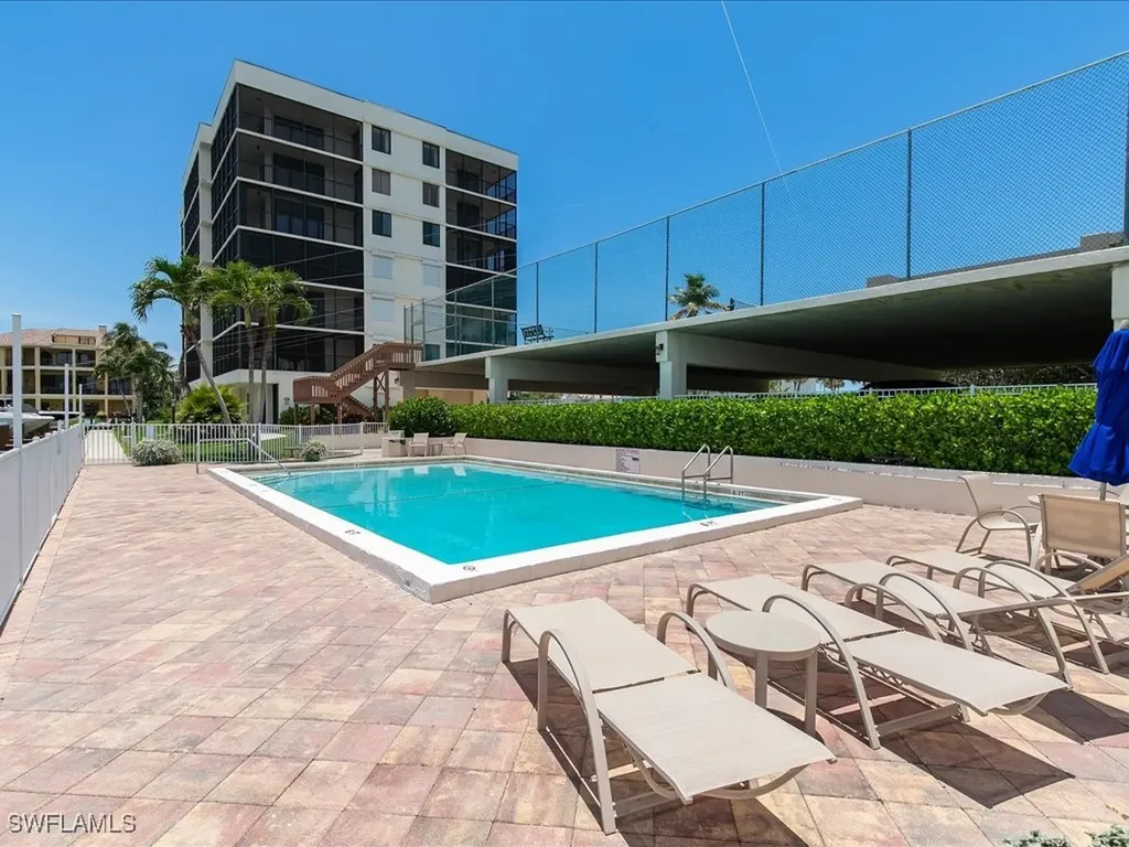 10482 Gulf Shore Drive Naples FL 34108