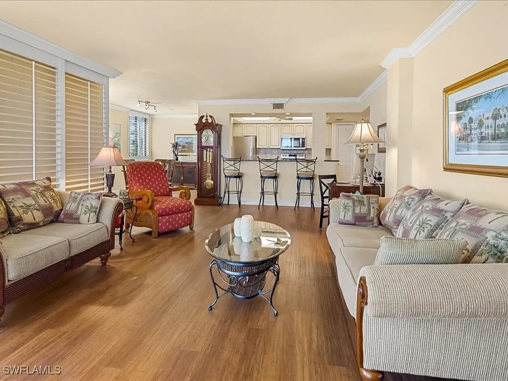 10482 Gulf Shore Drive Naples FL 34108