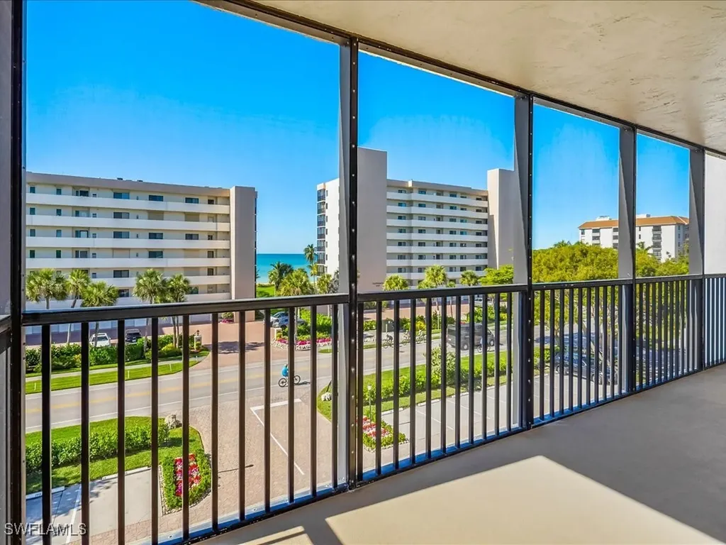 10482 Gulf Shore Drive Naples FL 34108