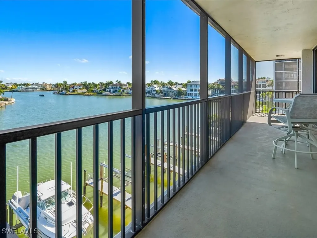 10482 Gulf Shore Drive Naples FL 34108