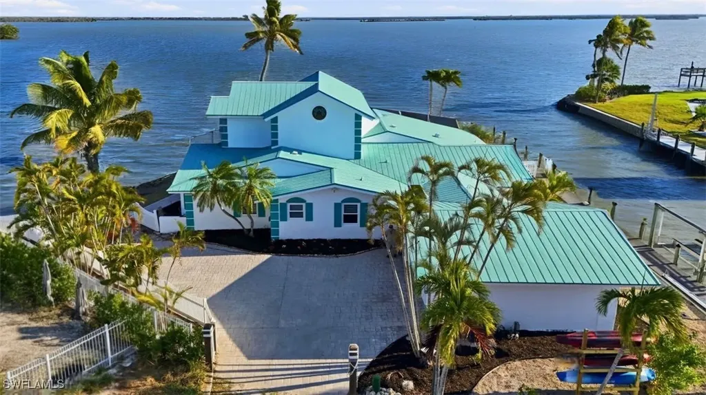 Fort Myers Beach FL, 266 Curlew Street