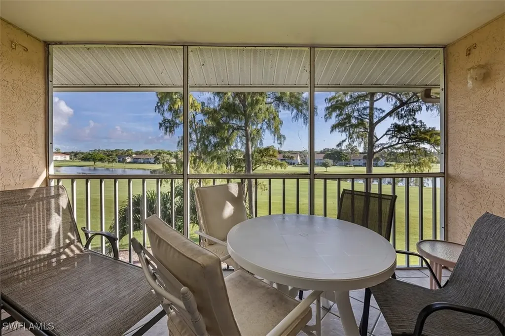 5975 Bloomfield Circle Naples FL 34112