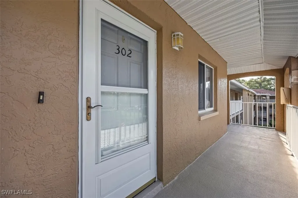 5975 Bloomfield Circle Naples FL 34112
