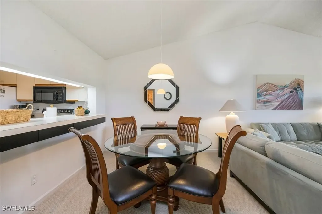 5975 Bloomfield Circle Naples FL 34112