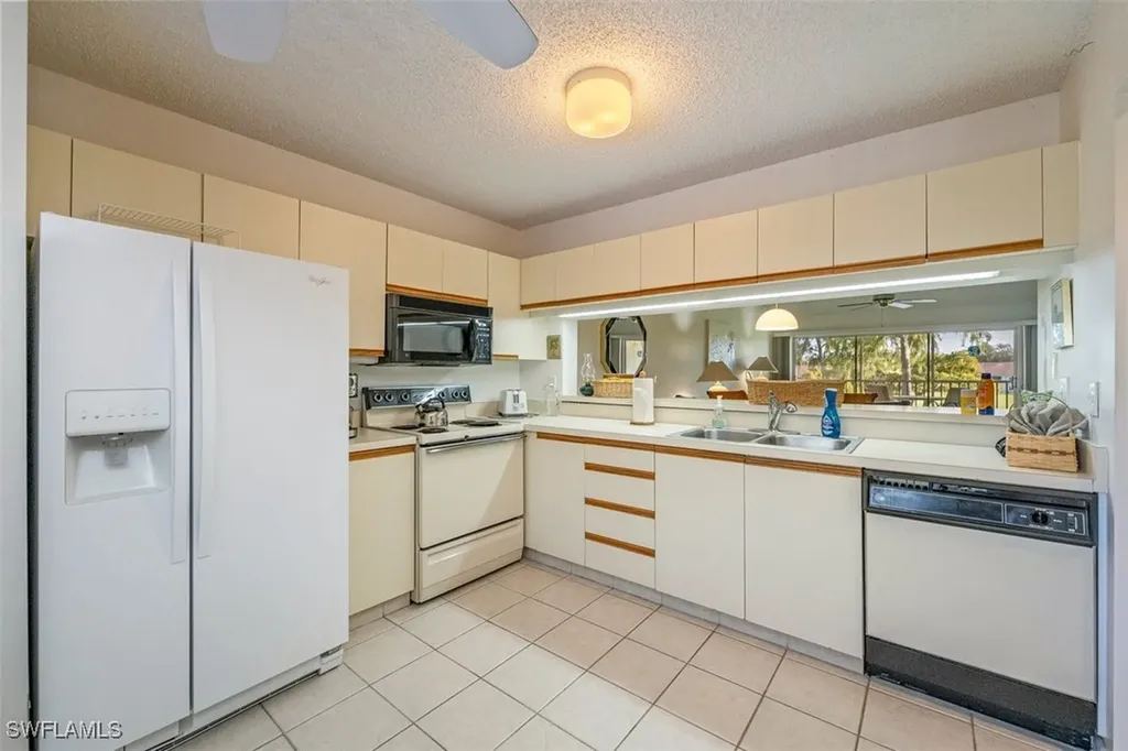 5975 Bloomfield Circle Naples FL 34112