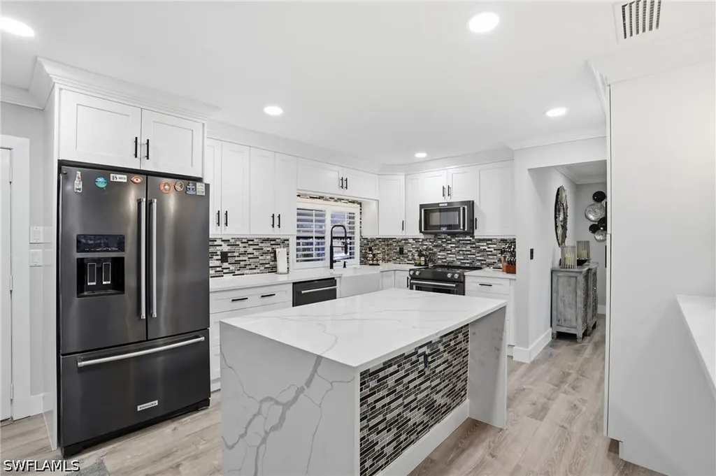 2672 Gulfview Drive Naples FL 34112