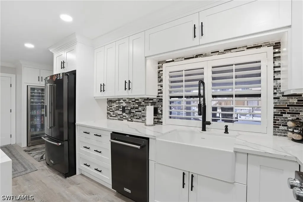 2672 Gulfview Drive Naples FL 34112
