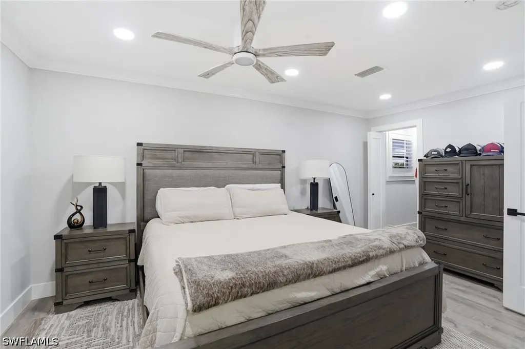 2672 Gulfview Drive Naples FL 34112