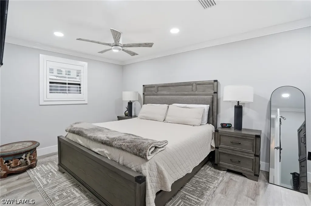 2672 Gulfview Drive Naples FL 34112
