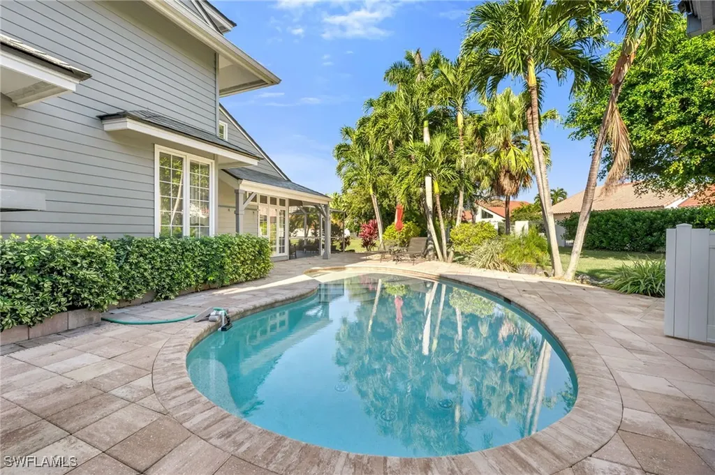 667 Bridgeway Lane Naples FL 34108