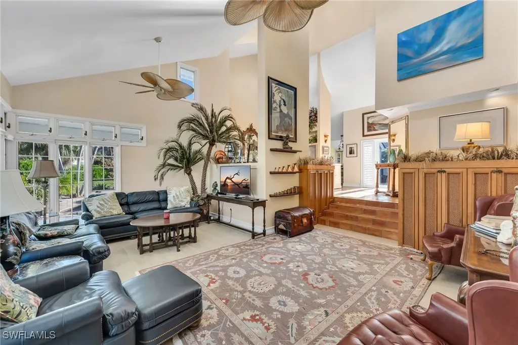 667 Bridgeway Lane Naples FL 34108