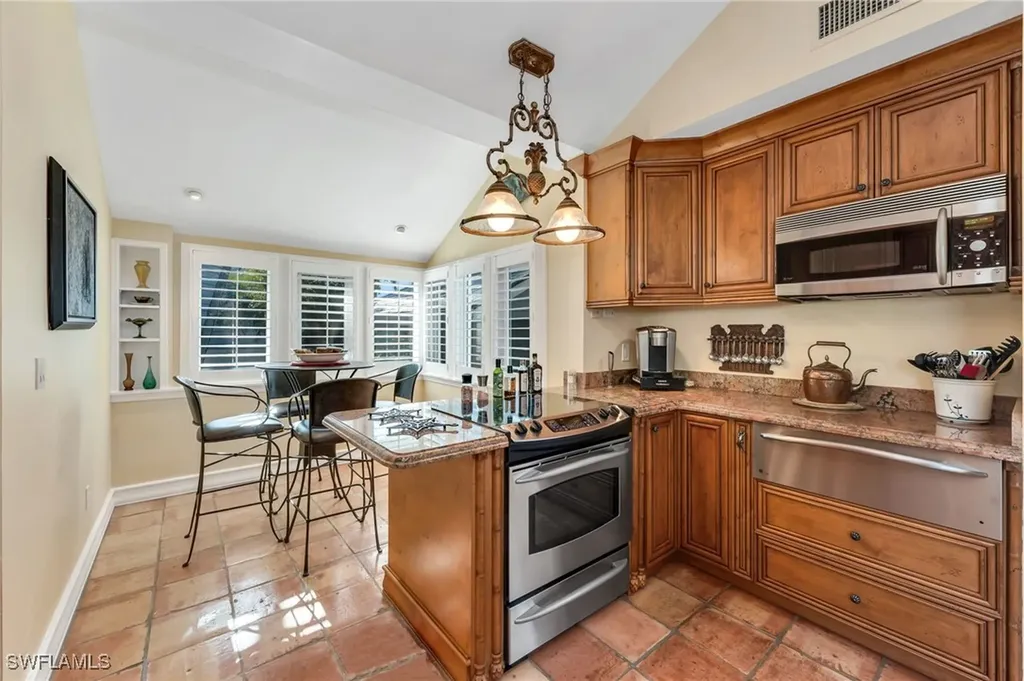 667 Bridgeway Lane Naples FL 34108