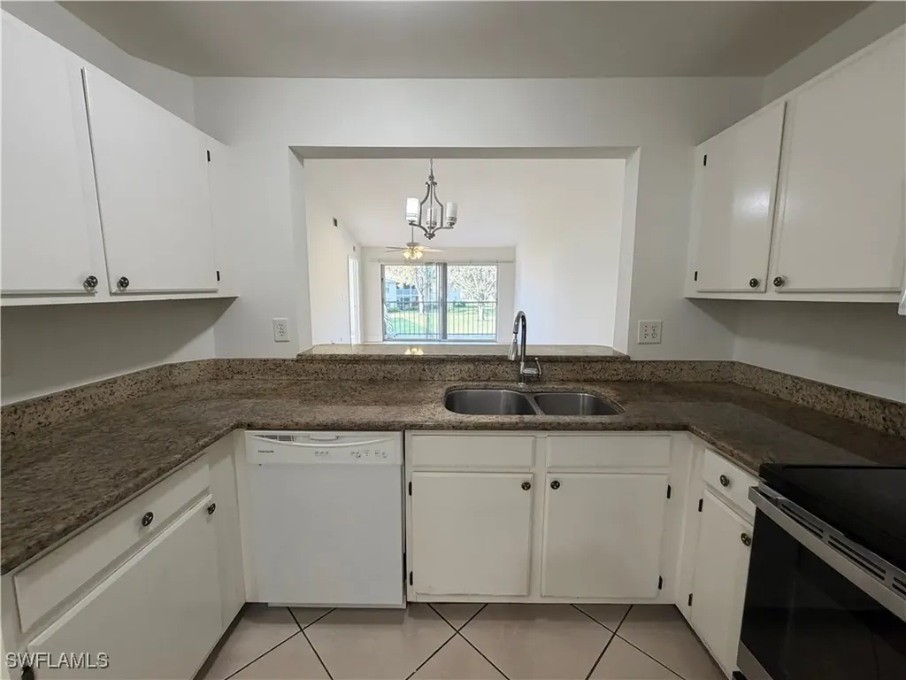 1392 Churchill Circle Naples FL 34116