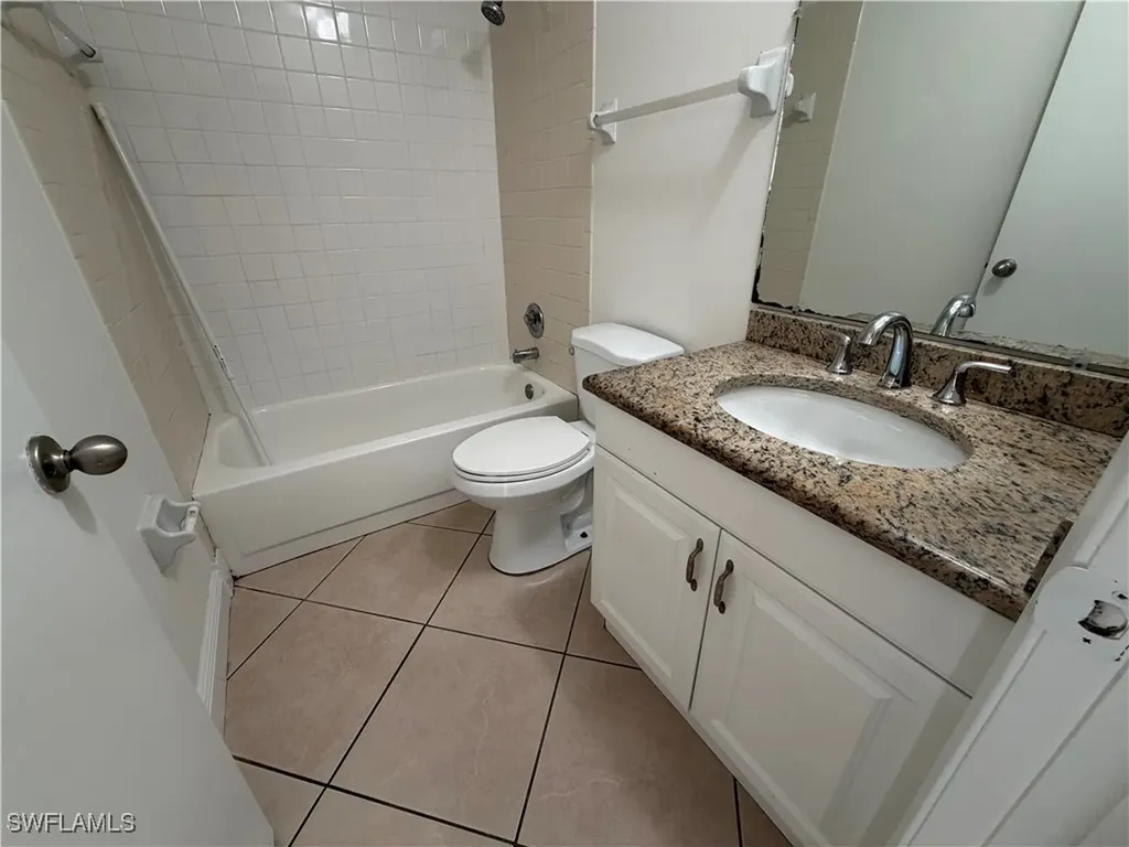 1392 Churchill Circle Naples FL 34116