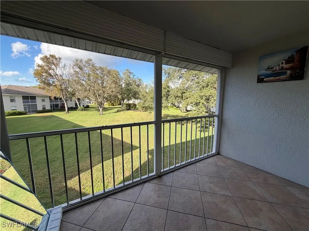 1392 Churchill Circle Naples FL 34116