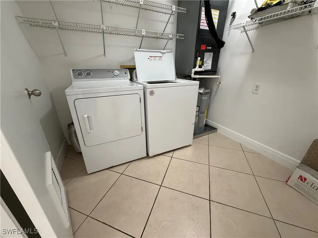 1392 Churchill Circle Naples FL 34116
