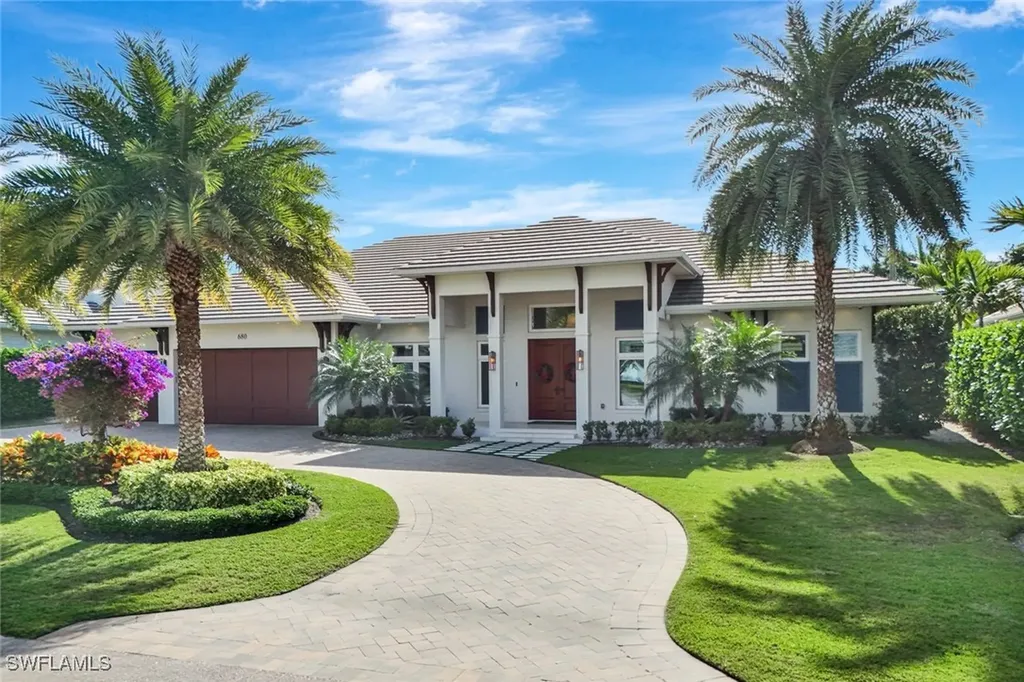 680 Wedge Drive Naples FL 34103