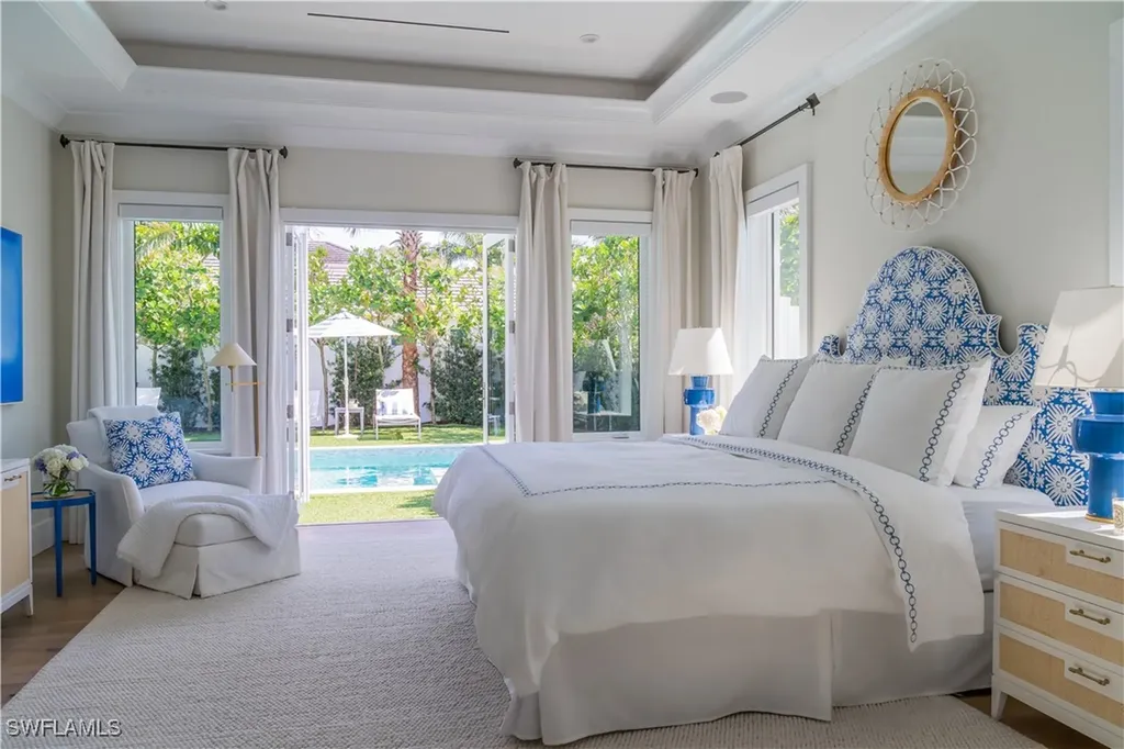 680 Wedge Drive Naples FL 34103
