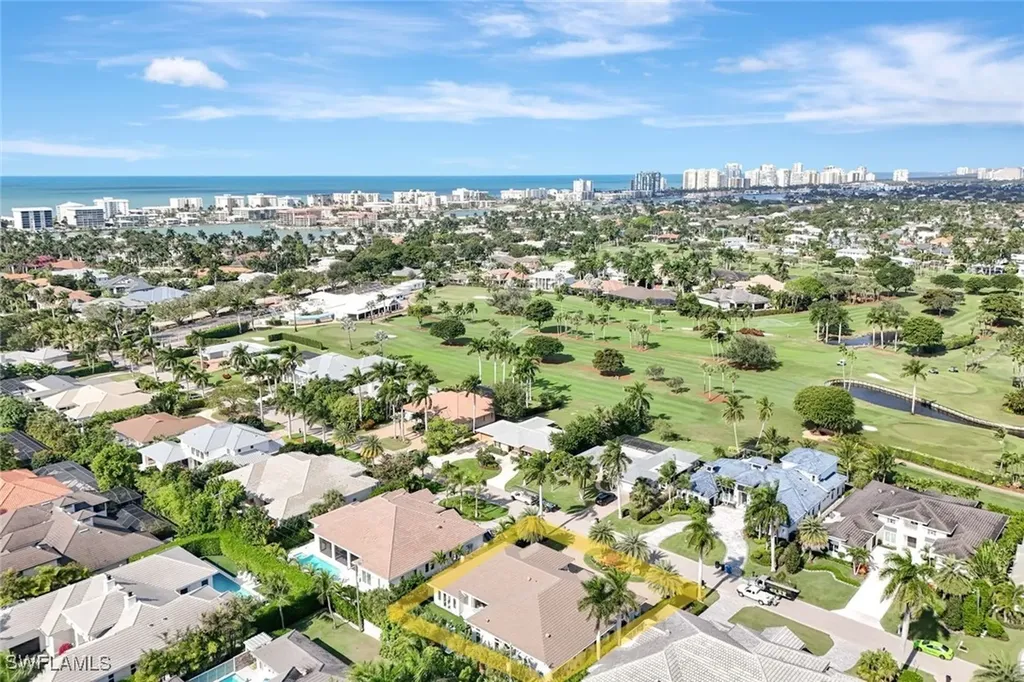 680 Wedge Drive Naples FL 34103