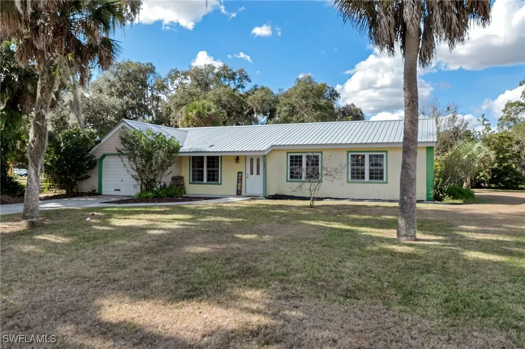 4003 S Edgewater Circle Labelle FL 33935