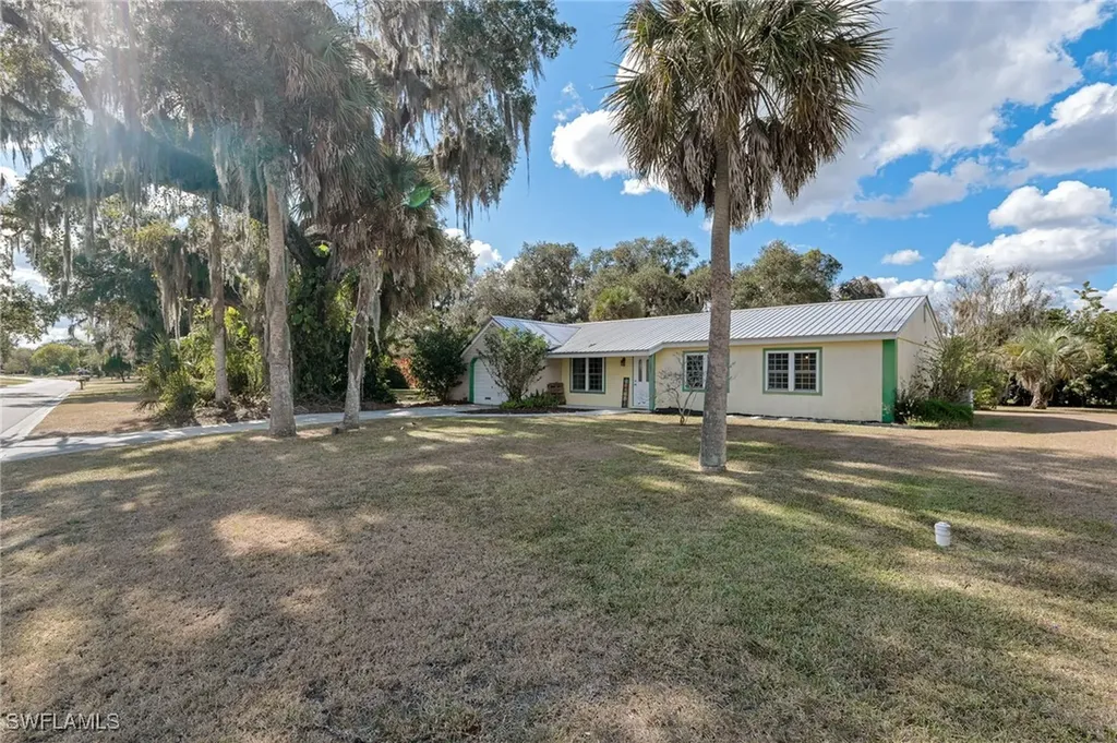 4003 S Edgewater Circle Labelle FL 33935