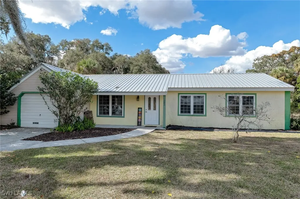 4003 S Edgewater Circle Labelle FL 33935