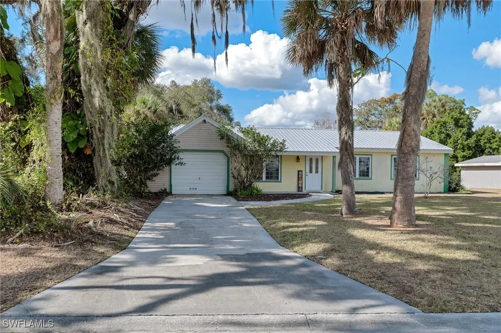 4003 S Edgewater Circle Labelle FL 33935