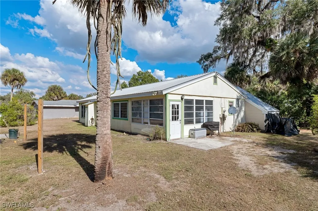 4003 S Edgewater Circle Labelle FL 33935
