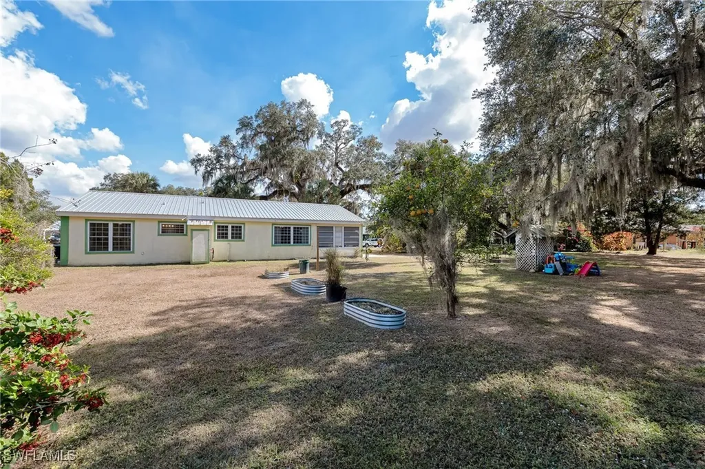 4003 S Edgewater Circle Labelle FL 33935