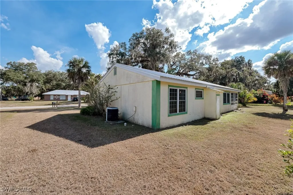 4003 S Edgewater Circle Labelle FL 33935