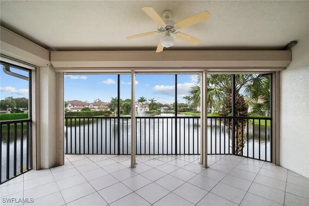 8196 Saratoga Drive Naples FL 34113